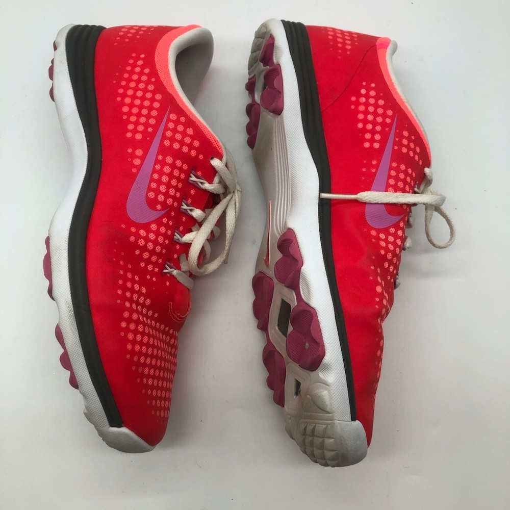 Nike running shoe bright pink size 8.5 - Picture 2 of 5